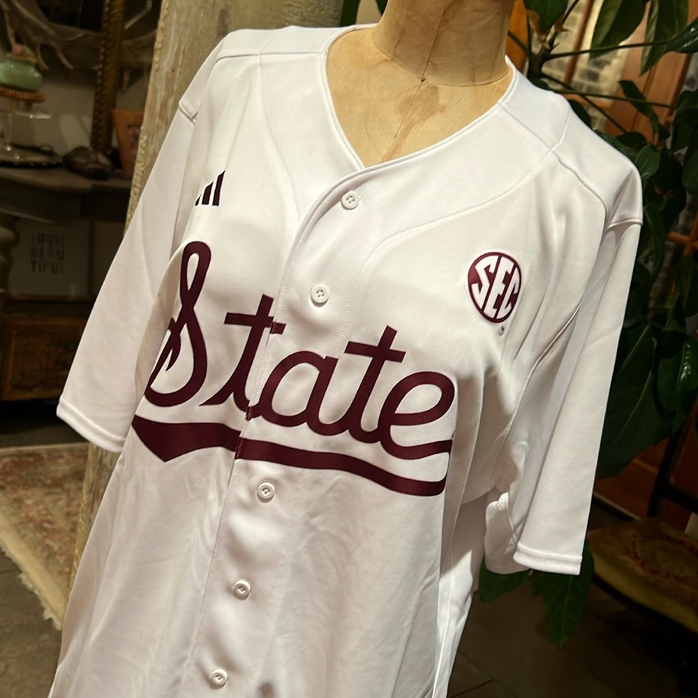 New adidas mens “State” Mississippi State Bulldogs Jersey Large
